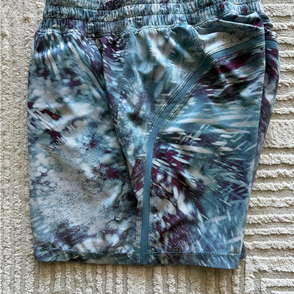 Lululemon Blue and Purple Men's license to train shorts extra small - Picture 4 of 5